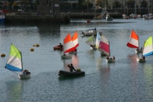 1_7-10_years_age_group_sailing_oppies_dinghies_in_the_marina_area_of_Dun_Laoghaire_Harbour-328x219